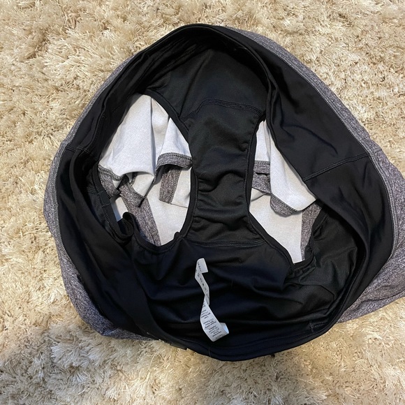 Size 10 speed up shorts - Picture 3 of 5